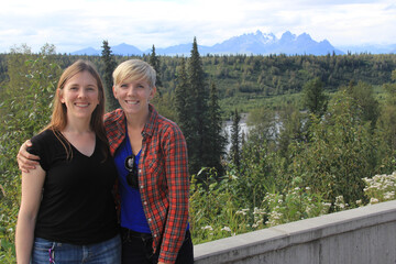 sisters travel to denali national park alaska