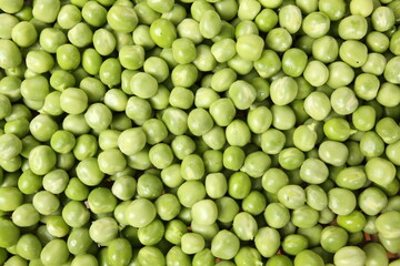 Fresh peas isolated  background 