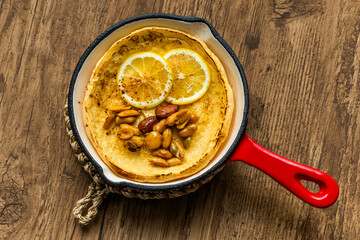 ダッジベイビー　パンケーキ料理　Dutch baby simple pancake dish