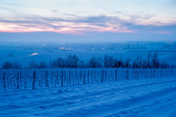 Obraz premium eisige landschaft zum sonnenaufgang