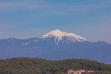 It is part of the Olympus massif near the Termaikos Bay of the Aegean Sea. Mount Olympus has 52...