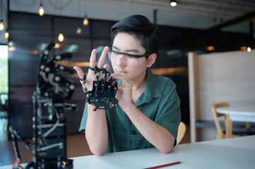 The advancement of technology has helped to alleviate human burdens. hand-controlled robot It is another type of work that assists in reducing the limits of people conducting their own work.