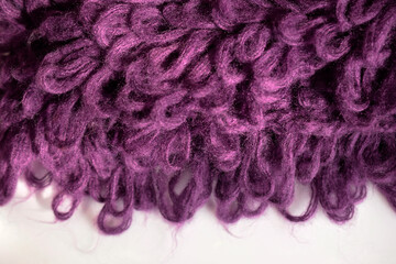 ハンドメイドの紫色の毛糸のマフラー、手編みの毛糸のマフラー、編み物