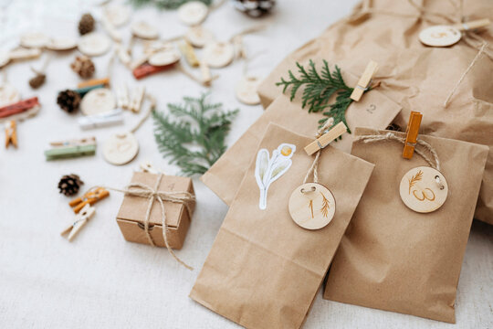 Paper bags prepared and kept with various materials for advent calendar