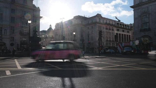 Time lapse of traffic at a crossing in London