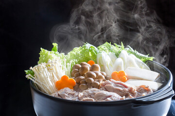 鶏鍋、水炊き　鍋料理　和食
