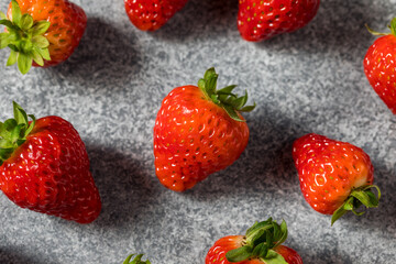 Raw Red Organic Sweet Strawberries