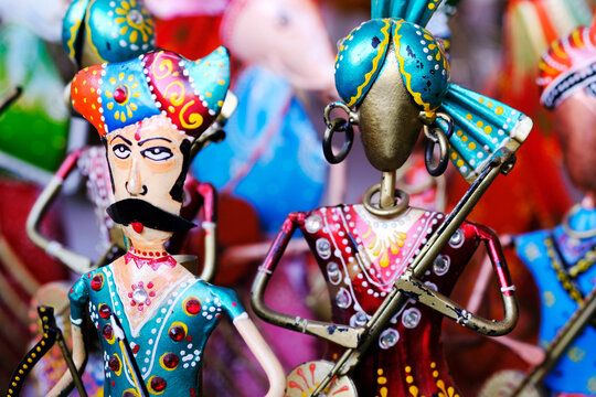 Colorful handmade (handcraft) products for Home decor with traditional design for sale at Indian Market.