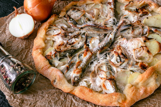 Galeta. Baking. Fish pie