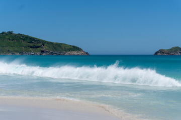 Fototapeta na wymiar Brazilian or caribbean beach and sea (Arraial do Cabo)