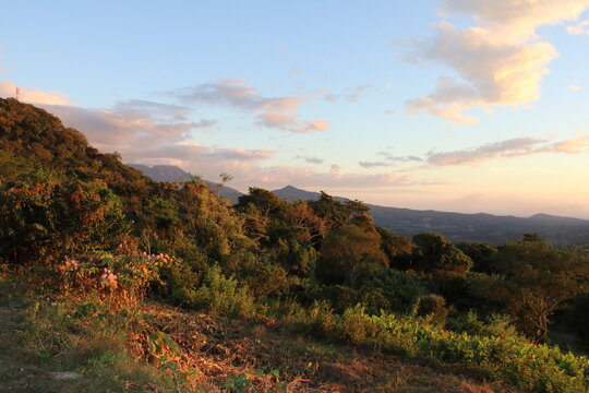 Volc&aacute;n Chinchontepec dos picos en San Vicente