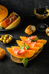 melon with parma and olives