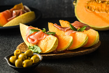 melon with parma and olives