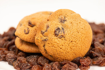 Fresh-baked golden hermit cookies filled with Australian organic raisins.