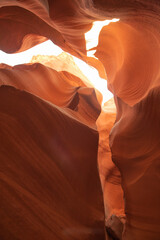 砂岩に囲まれた渓谷