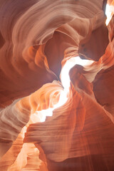 砂岩に囲まれた渓谷