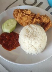 Homemade delicious cucumber chili fried chicken is profitable