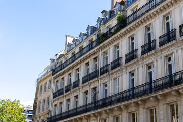 Façade immeuble à Paris