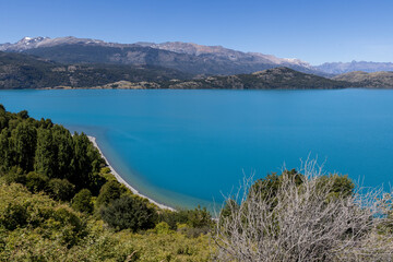 Fototapeta na wymiar View over the beautiful Lago General Carrera in southern Chile