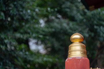 金色のオブジェクト