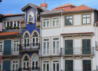 Fototapeta na wymiar View and architecture of the beautiful town of Porto in Portugal