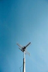 Fototapeta na wymiar Minimalist photo,light pole with blue sky