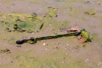 piquet abandonné et rouillé