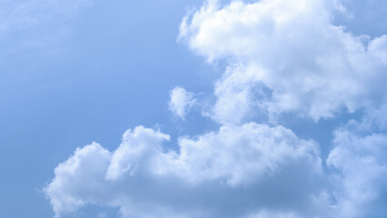 Obraz premium Banner of view of the clouds in the sky. copy space