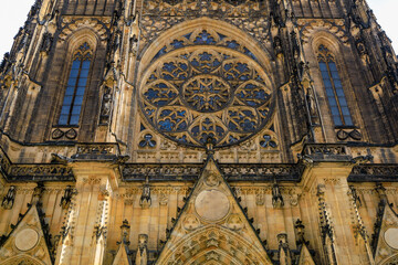 Fototapeta premium Details of the exterior of the Gothic Catholic Cathedral of St. Vitus, Wenceslas and Vojtech in Prague Castle