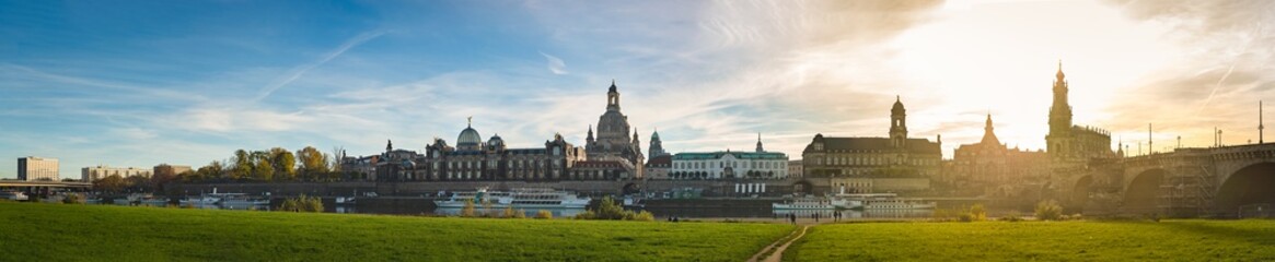 Fototapeta na wymiar Wide Panoramic view of Dresden looking to the historic city center in a cold sunny autumn afternoon
