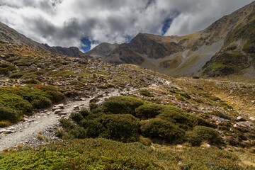 Randonnée au pic Carlit dans les Pyrénées-Orientales en été, France