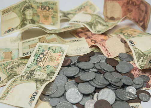 stare banknoty i monety