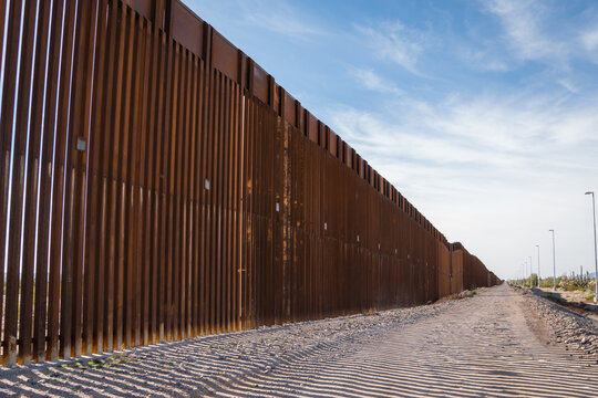 US -- Mexico border wall
