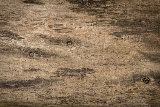 detalle de textura de madera caf&eacute; decolorada, fondo de madera antigua