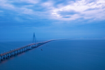 Fototapeta premium Hangzhou Bay Sea-crossing Bridge and Marine Scenery in China