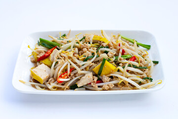 Fried bean sprouts with minced pork and tofu