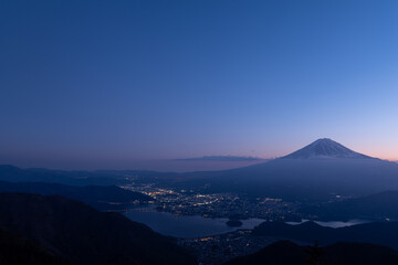 夕暮れの富士山　新道峠