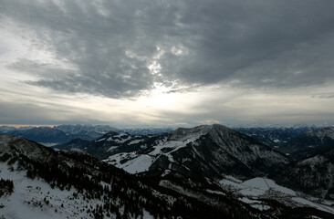 Fototapeta na wymiar Alpenvorland im Schnee