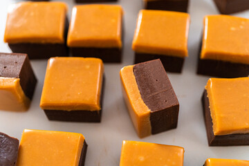 Caramel fudge