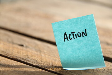 Action The inscription on the blue tag.