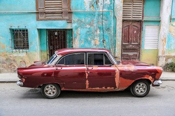 Schöner Oldtimer auf Kuba (Karibik)