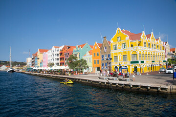 Gebäude auf Curacao (Niederländische Antillen / Karibik)