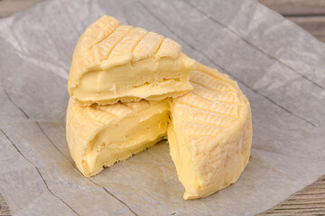 fromage à pâte molle Pié D'Angloys coute dorée