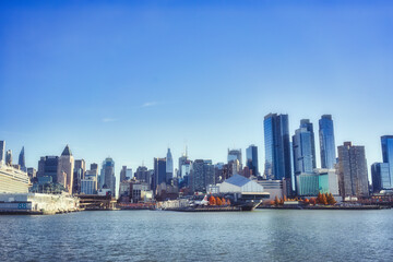 Naklejka premium view of Manhattan skyline from Hudson river,New York