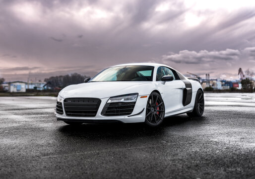 Seattle, WA, USA
January 24, 2023
White Audi R8 parked