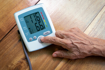 Blood pressure measuring equipment