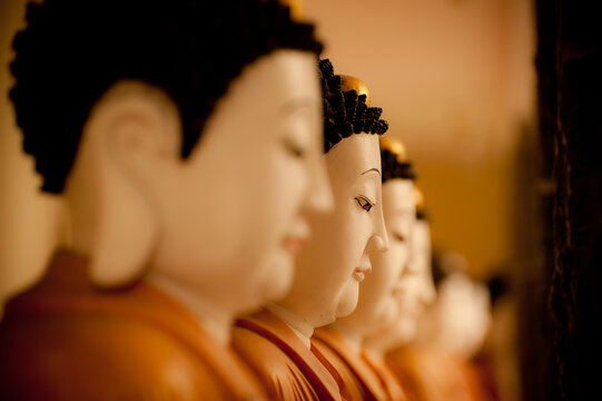 Buddha statues in Kek Lok Si Temple.