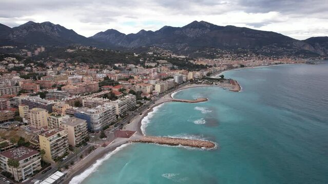 vol au dessus de la M&eacute;diterran&eacute;e en basse saison - C&ocirc;te d'Azur Roquebrune-Cap-Martin
