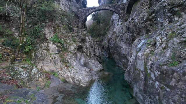 rivi&egrave;re &agrave; Saorge - Vall&eacute;e de la Roya	