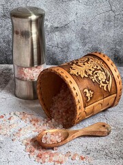 Himalayan coarse pink salt. Salt grinder, electric.